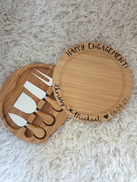 Bamboo Cheeseboard and Knife Set