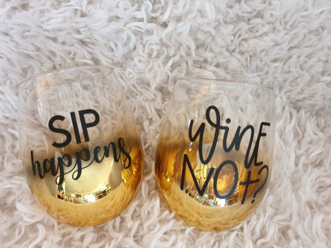 2 stemless wine glasses